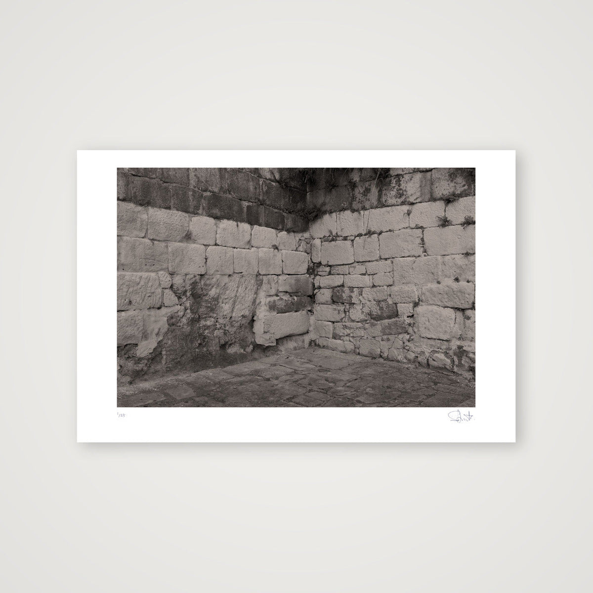 Corner. Porto, 2020 — 60×40cm, 24×16" Print only